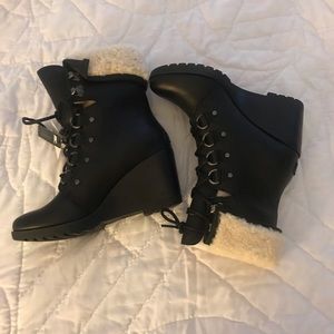 After Hours Lace Shearling SOREL Boots